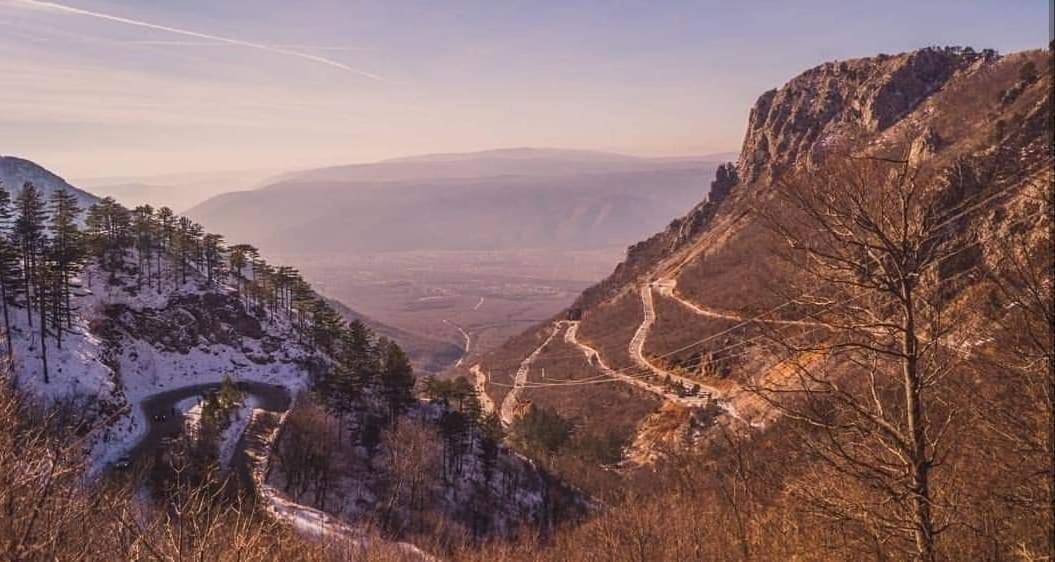 Hotel Snjezna Kuca - Nature Park Of Bosnia Herzegovina Padezina Eksteriør billede